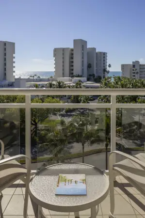 Image for room 2KQLV - 7401_2kqlv_balcony_01