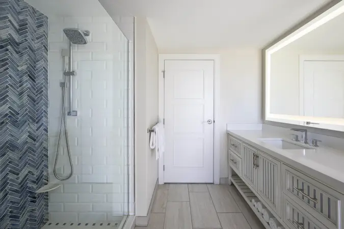 Image for room 2KQLV - 7401_2kqlv_bathroom 